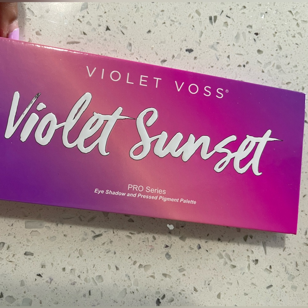 Violet Voss Eyeshadow Pallete